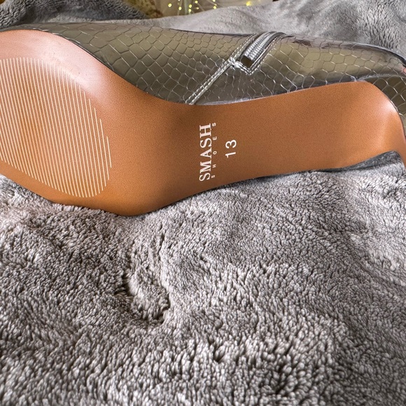 Smash Box Metallic Alligator Skin Print Heeled Boots - Picture 5 of 6